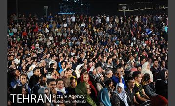 ویژه برنامه شب فیروزه ای در دریاچه شهدای خلیج فارس 3