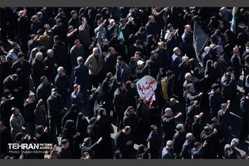 اجتماع مردم تهران در پی شهادت رهبر انقلاب - 1 36
