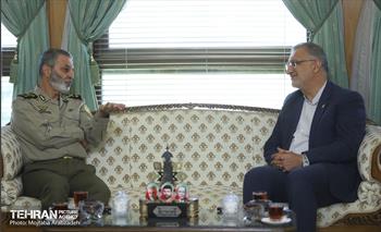 دیدار فرمانده کل ارتش با شهردار تهران 9