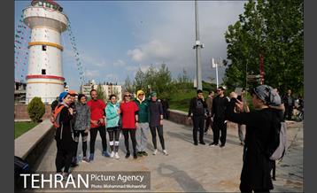 پیاده روی ۷۰۰ نفری در اراضی عباس آباد 42