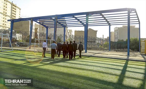 بازدید معاون هماهنگی امور مناطق از منطقه 5