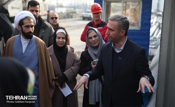 بازدید نخبگان منطقه ۵ از پروژه‌های عمرانی 38