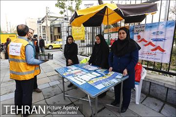پاکسازی خیابان ولیعصر به مناسبت روز جهانی داوطلب 1