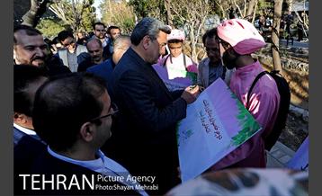 بازدید شهردار تهران از نوروزگاه بلوار کشاورز 26