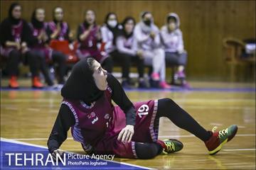 دیدارهای هفته پایانی بسکتبال زنان 14