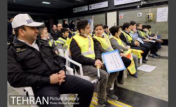 اجرای برنامه تاتر ترافیکی برای کودکان و دانش آموزان در مترو  راه آهن 31