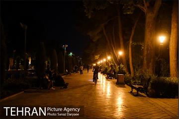 پارک شهر در شب های ماه رمضان 1