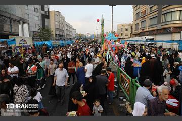مهمانی ۱۰ کیلومتری عید غدیر در تهران - 3 35