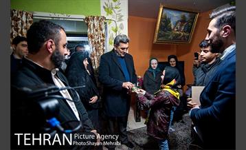 برنامه شب یلدا همراه شهردار تهران در موسسه خیریه بهشت امام رضا(ع) 33