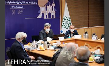 نشست صمیمانه شهردار تهران با اساتید و مفاخر حوزه معماری و شهرسازی 39