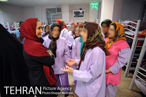 شهردار شب دکتر گیل آبادی با حضور جمعی از بازیگران 8