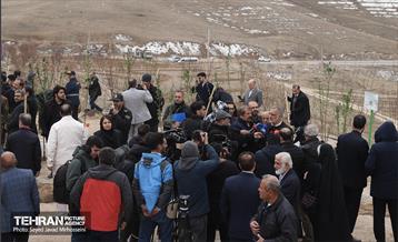 آیین روز درخت‌کاری و پایان پروژه کاشت ۲۵۰۰ هکتار کمربند سبز پایتخت  15