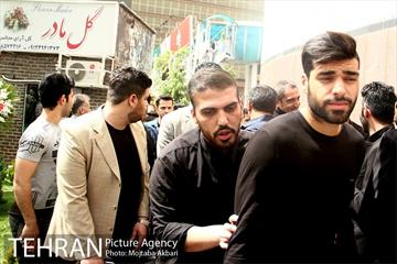 مراسم ترحیم مهرداد اولادی در تهران 8