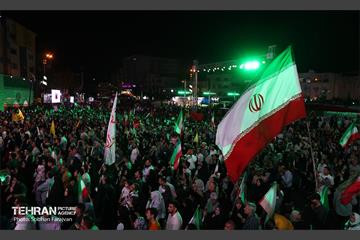 مهمانی ۱۰ کیلومتری عید غدیر در تهران - 3 9