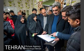 برنامه شب یلدا همراه شهردار تهران در موسسه خیریه بهشت امام رضا(ع) 35