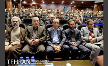 مراسم تجلیل از دانشجویان خانواده های ایثارگران شهرداری 12