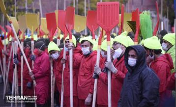 مانور برف روبی در منطقه ۳ تهران 7