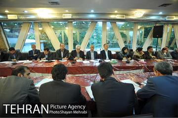 جلسه شهردار تهران با اعضای شورای شهر 16