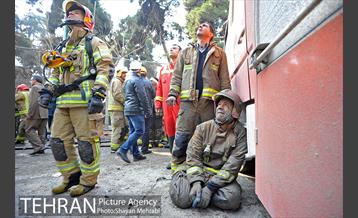 پنجشنبه ۳۰ دی ۱۳۹۵ 22