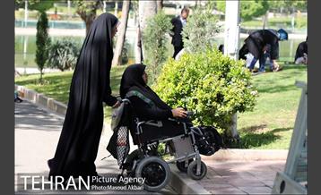 مراسم عیدانه معلولان در پارک بعثت 19