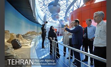 شهردار وین، مهمان تهران 44