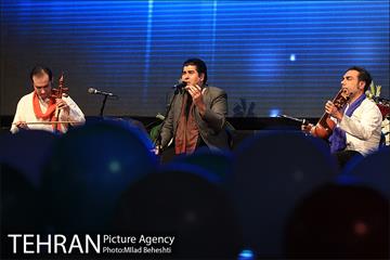 جشن روز جمهوری اسلامی در برج میلاد  13