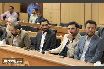 نشست صمیمانه شهردار تهران با جمعی از شعرا 23