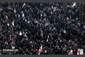 اجتماع مردم تهران در پی شهادت رهبر انقلاب - 1 31