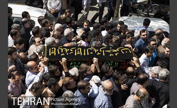 تشییع پیکر پدر شهیدان خالقی پور 7