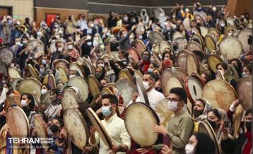 آیین اختتامیه هشتمین جشنواره بین المللی تکنوازان ساز دف 15