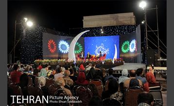 ویژه برنامه «باغ رمضان» در میدان مشاهیر 4