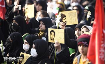 تشییع پیکر شهید گمنام در منطقه ۲۱