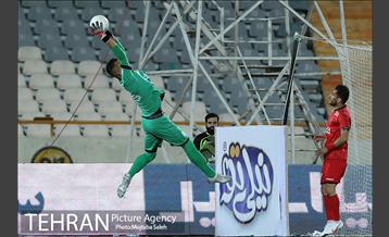 دیدار تیم های فوتبال پرسپولیس و گل گهر 28