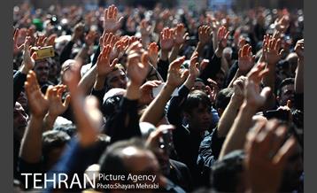 مراسم عاشورای حسینی در میدان امام حسین(ع) 12