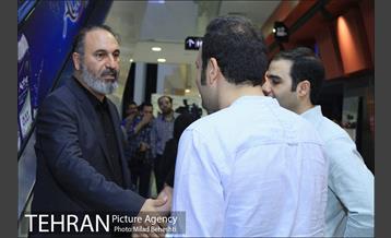 اکران خصوصی فیلم ایستاده در غبار‎ 12