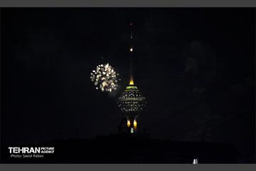 نورافشانی جشن ۲۲ بهمن 8