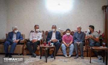 حضور شهردار تهران در منزل آتش نشان شهید مرتضی حیدری 25