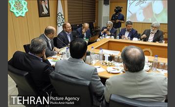 نشست صمیمانه شهردار تهران با مدیران مسئول رسانه های جمعی 4