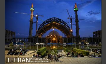 افطاری ساده در حاشیه نمایشگاه قرآن 28