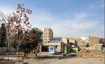 پارکینگ‌ طبقاتی اعتماد