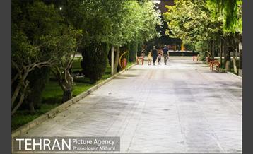 حضور شبانه مردم در بوستان بهمن‎ 17