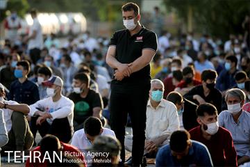اقامه نماز عید فطر افغانستانی های اهل تسنن مقیم تهران 23