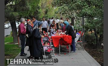 نوروزگاه هنر در پیاده‌راه بلوار کشاورز 36