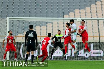 دیدار تیم های فوتبال پرسپولیس و ذوب آهن 26