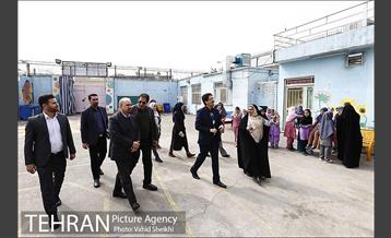 بازدید مدیر کل دفتر شهردار تهران از مدرسه صبح رویش 6