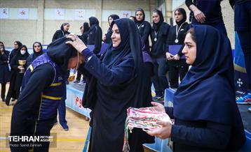 اختتامیه مسابقات والیبال بانوان 15