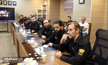 نشست مدیران اداره‌ کل سرمایه‌ انسانی با پرسنل برج میلاد 4