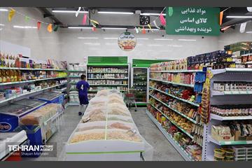 افتتاح بازار میوه و تره‌بار میخک و مروارید 3