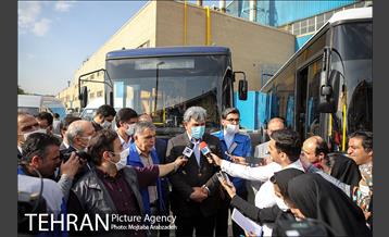 مراسم امضای قرارداد نوسازی ناوگان مسافری شهری 35