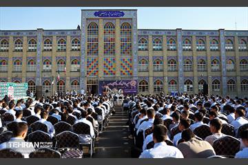 آیین آغاز سال تحصیلی جدید در دبیرستان ماندگار شهید مدرس 37